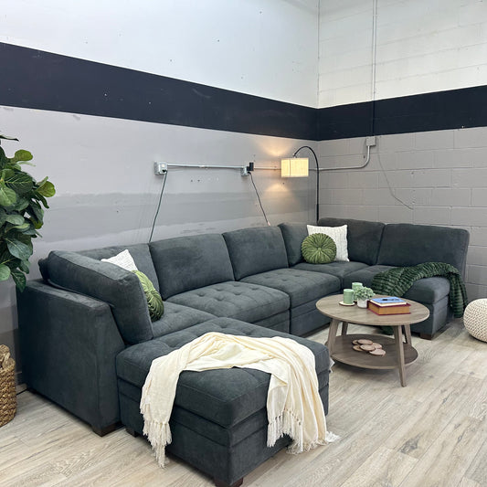 Thomasville Tisdale Modular Sectional 6-piece Dark Gray with Storage Ottoman