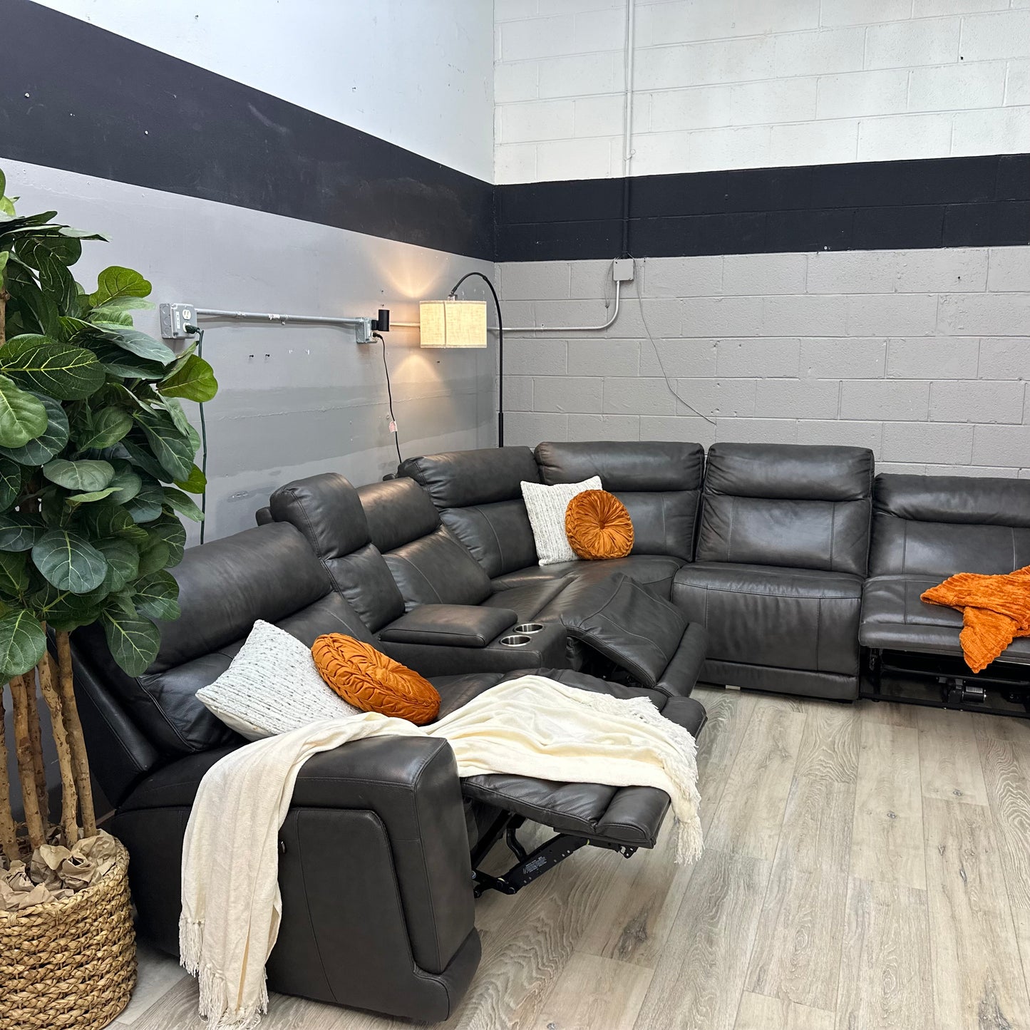 Lauretta 6-piece Leather Power Reclining Sectional with Power Headrests