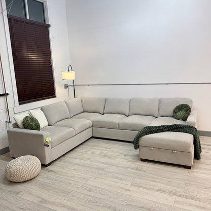 Thomasville Glenn Fabric Sectional with Storage Chaise