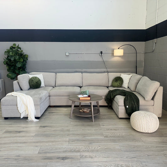 Thomasville Tisdale Modular Sectional 6-piece Beige with Storage Ottoman