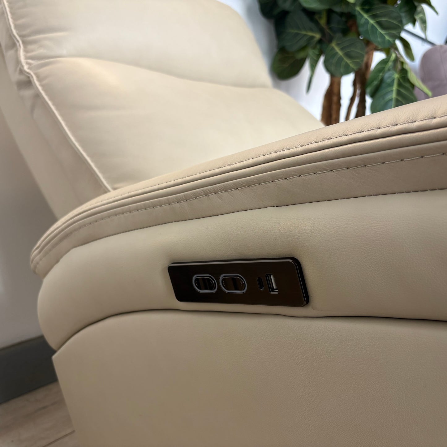 Sanders Leather Power Recliner with Power Headrest