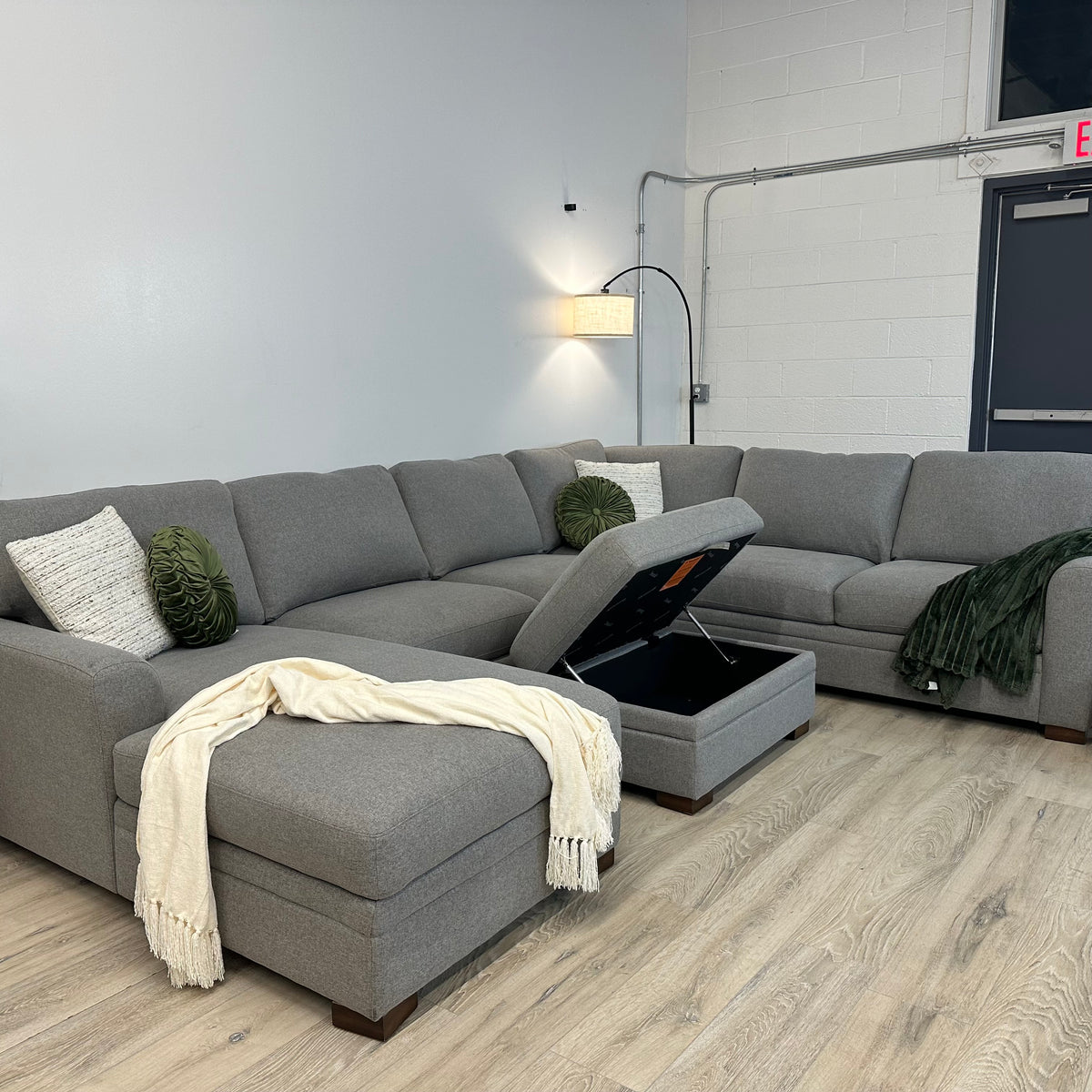 Thomasville Langdon Fabric Sectional with Storage Ottoman