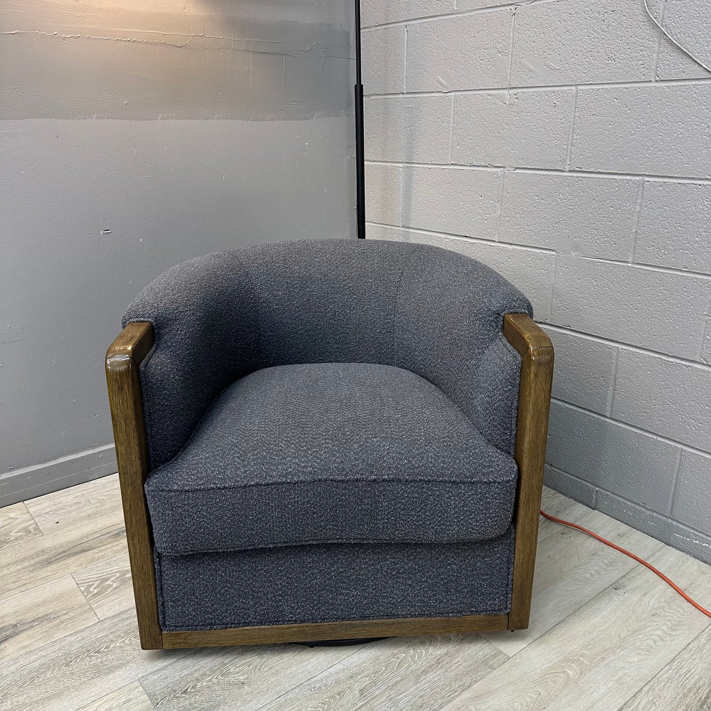 Henredon Murphy Swivel Boucle Chair
