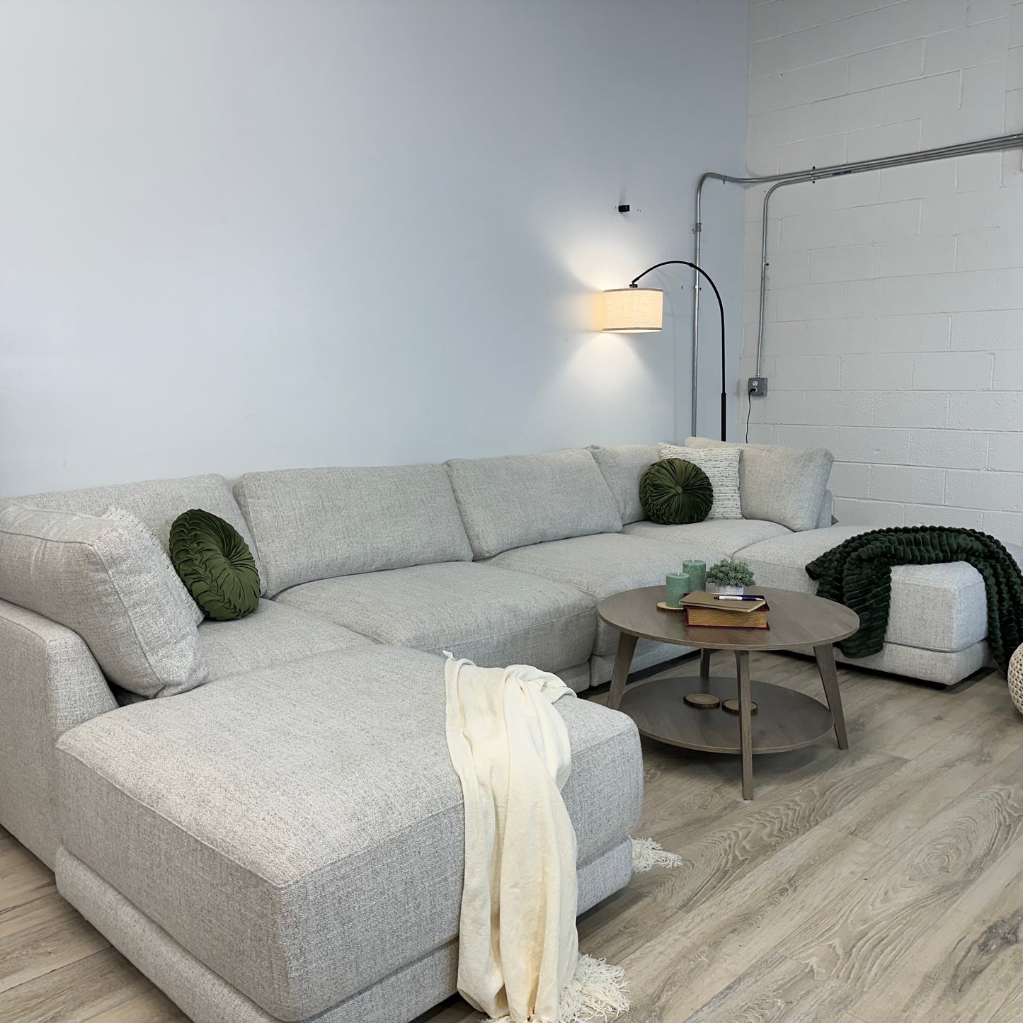 Dayna 6-piece Fabric Modular Sectional