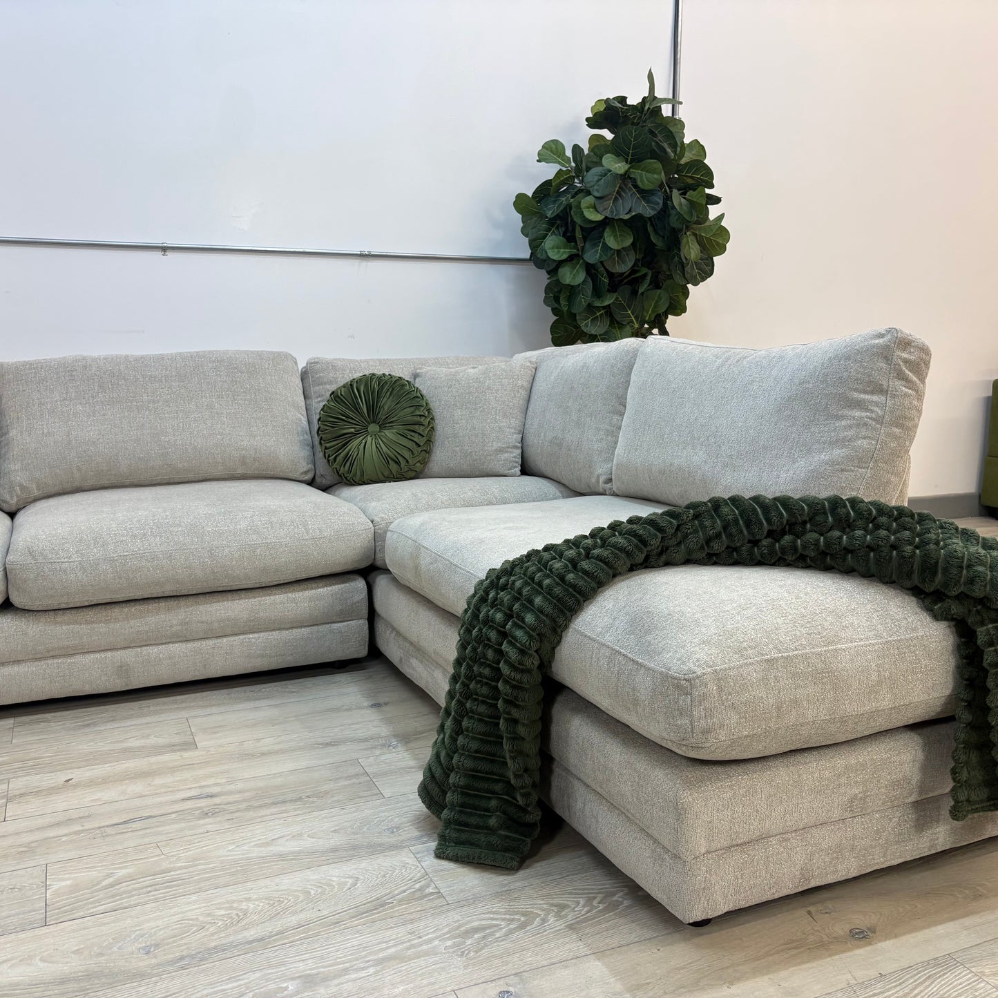 Derry Fabric Sectional