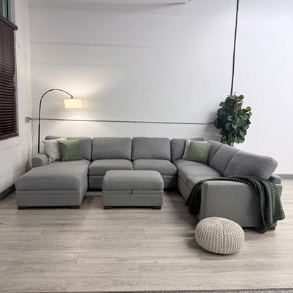 Thomasville Langdon Fabric sectional In Grey