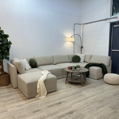 Thomasville Fallon Modular Sectional 6-piece Gray with Ottoman