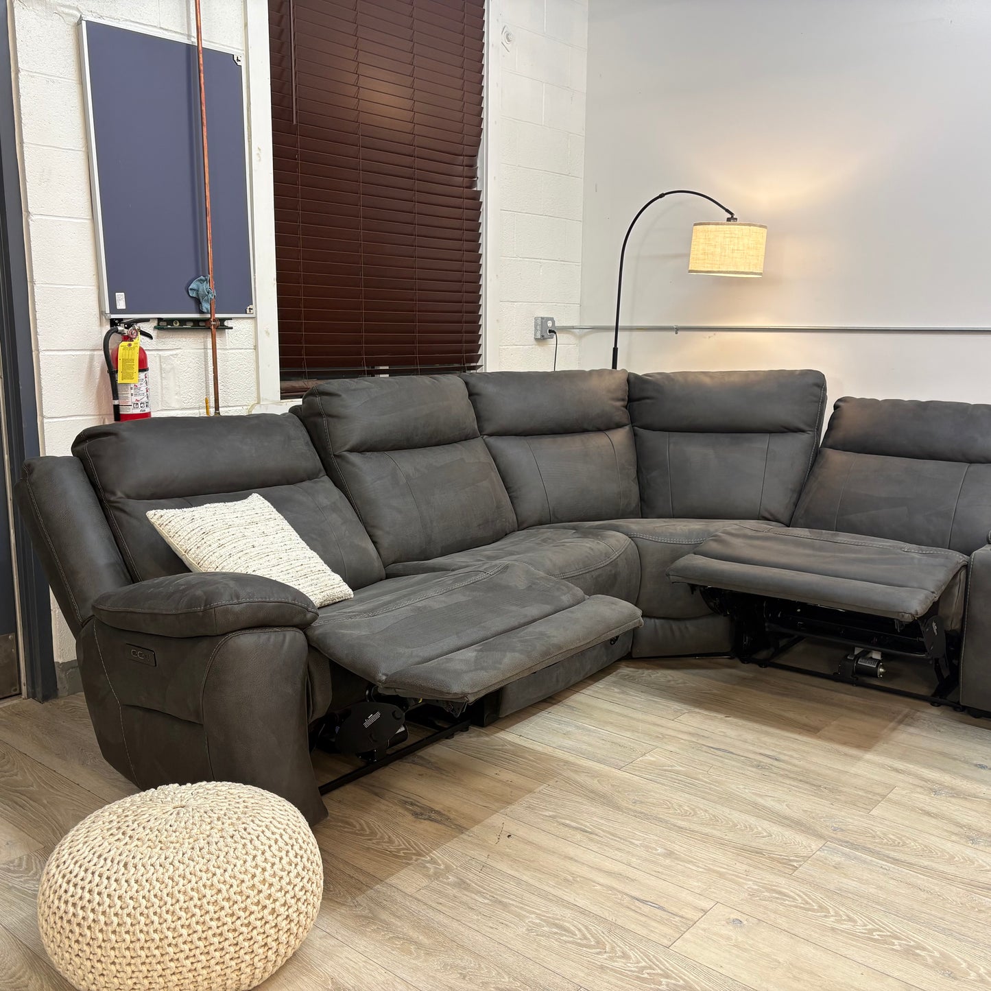 Zakary 6-piece Fabric Power Reclining Sectional With Power Headrests
