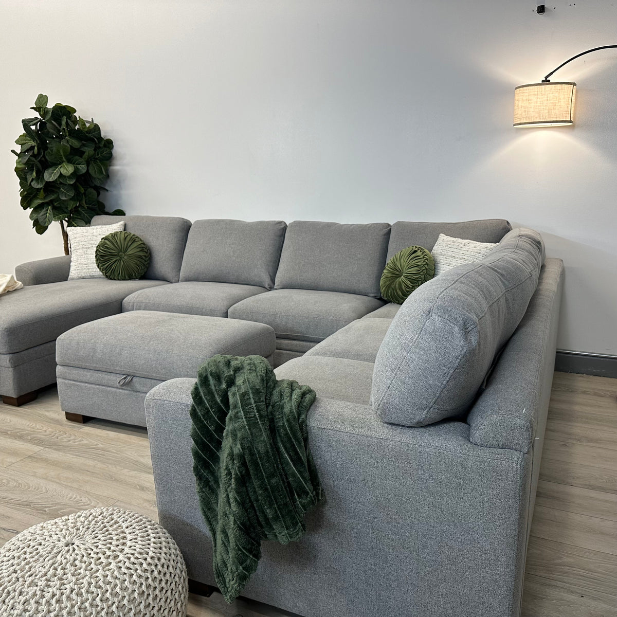Thomasville Langdon Fabric Sectional with Storage Ottoman