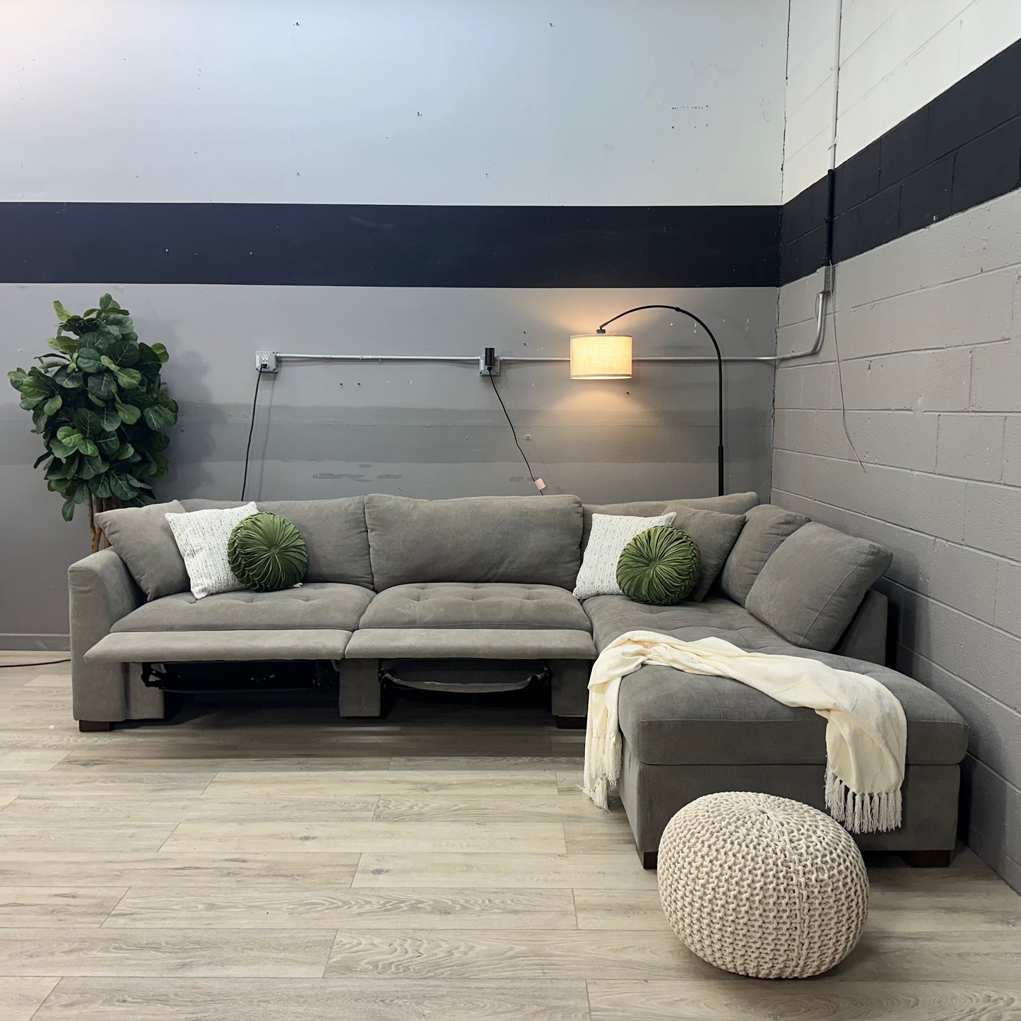 Thomasville Miles Fabric Sectional with Power Footrest